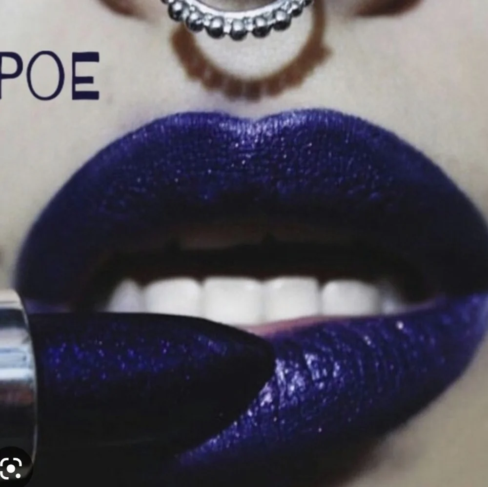 ❇️🧚‍♀️POE Kat Von D DISCONTINUED Studded Kiss Lipstick NWT